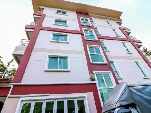 NIDA Rooms Wongsawang 19 Plaza - Photo 1