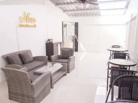 Nina Guesthouse - Photo 2