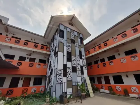 Noble Thippanate - Photo 1