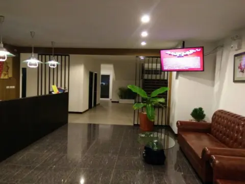 One Fu Hotel - Photo 2