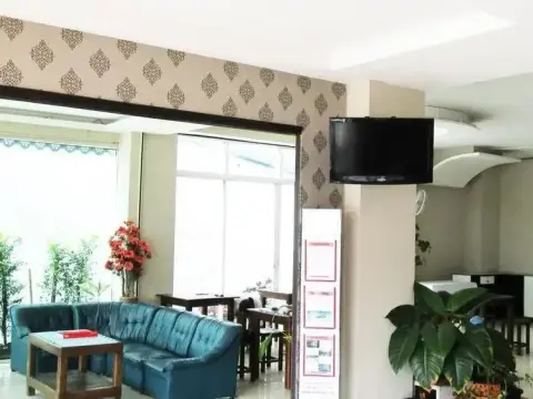 Oscar Boutique Hotel - Photo 2