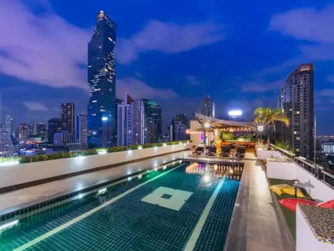 Furama Silom Hotel - Photo 2