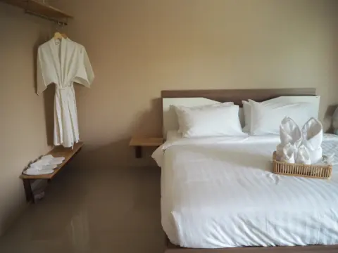 Habitat Hotel - Photo 2