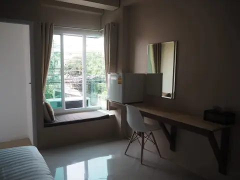 Habitat Hotel - Photo 4