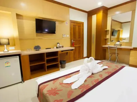 The Bluewater Hotel - Photo 2