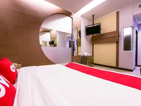 Oyo 502 Bangsean Hotel - Foto 2