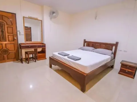 OYO 75398 The​ Wanna​ Pattaya - Photo 3