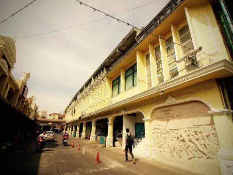 OYO 965 Art Hotel Sanamchai - Photo 1