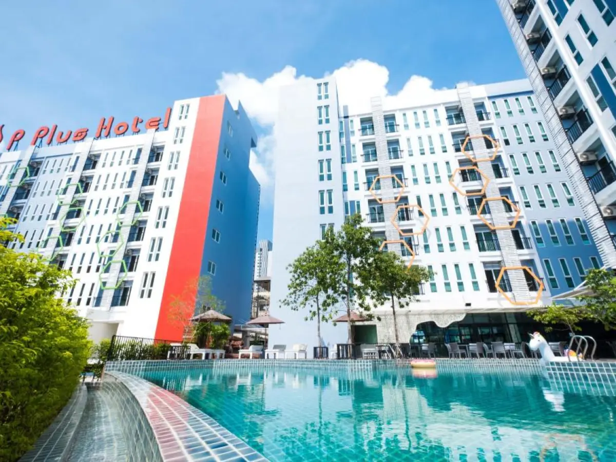 P PLUS HOTEL