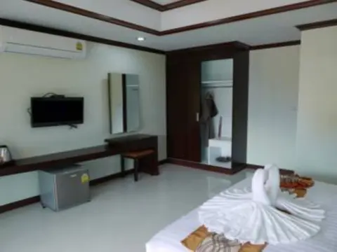 Palm Kiri Resort - Photo 1