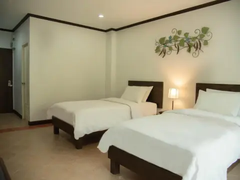 Park 38 Hotel - Photo 4