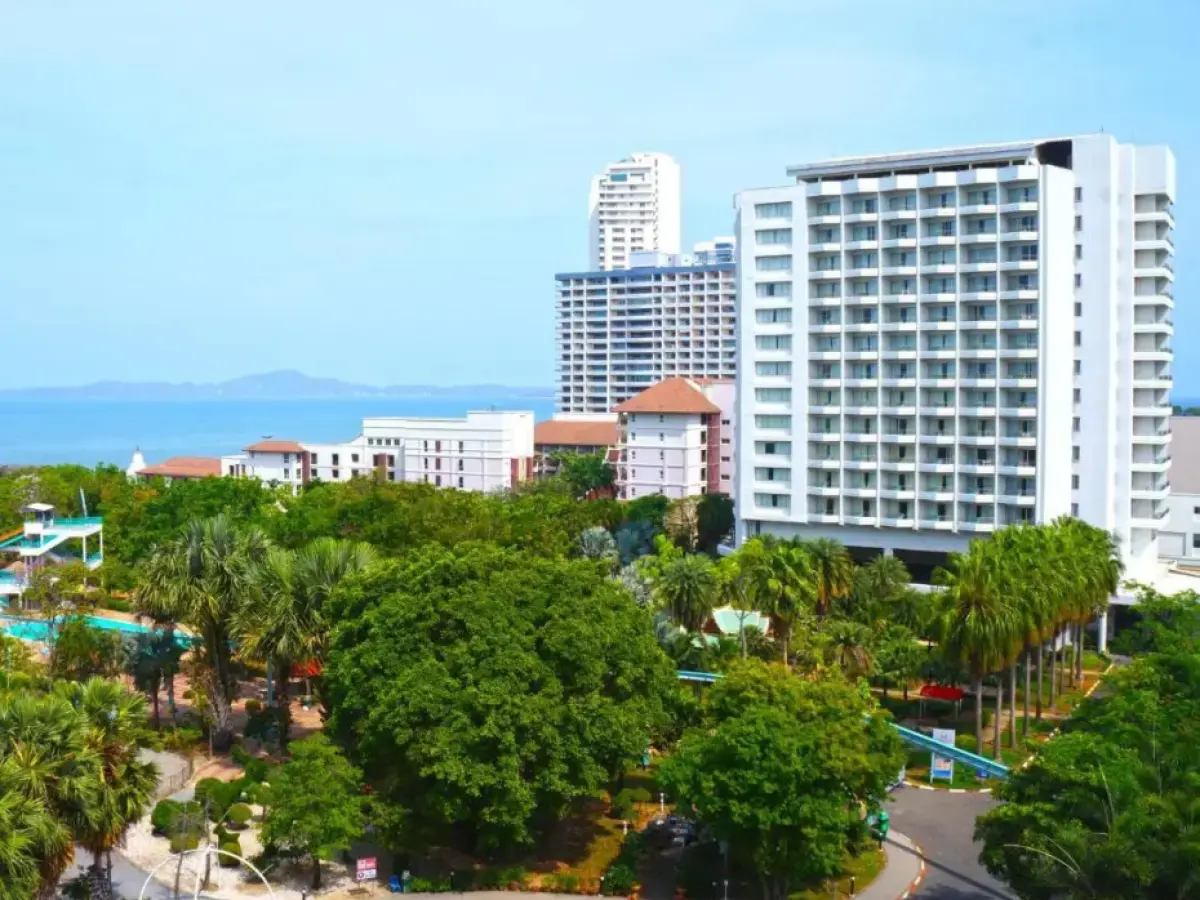 PATTAYA PARK BEACH RESORT