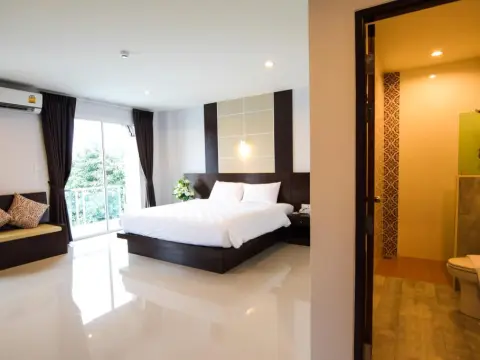 Peak Boutique City Hotel - Photo 3