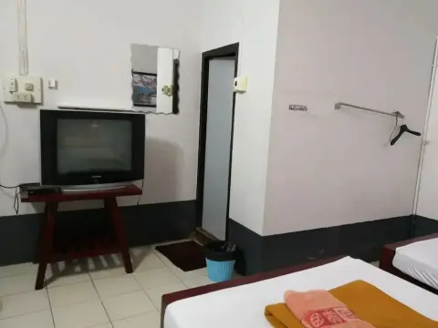 Phiboonkit Hotel - Photo 4