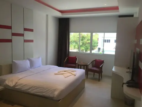 Picasso Hotel 24 Inn - Photo 4