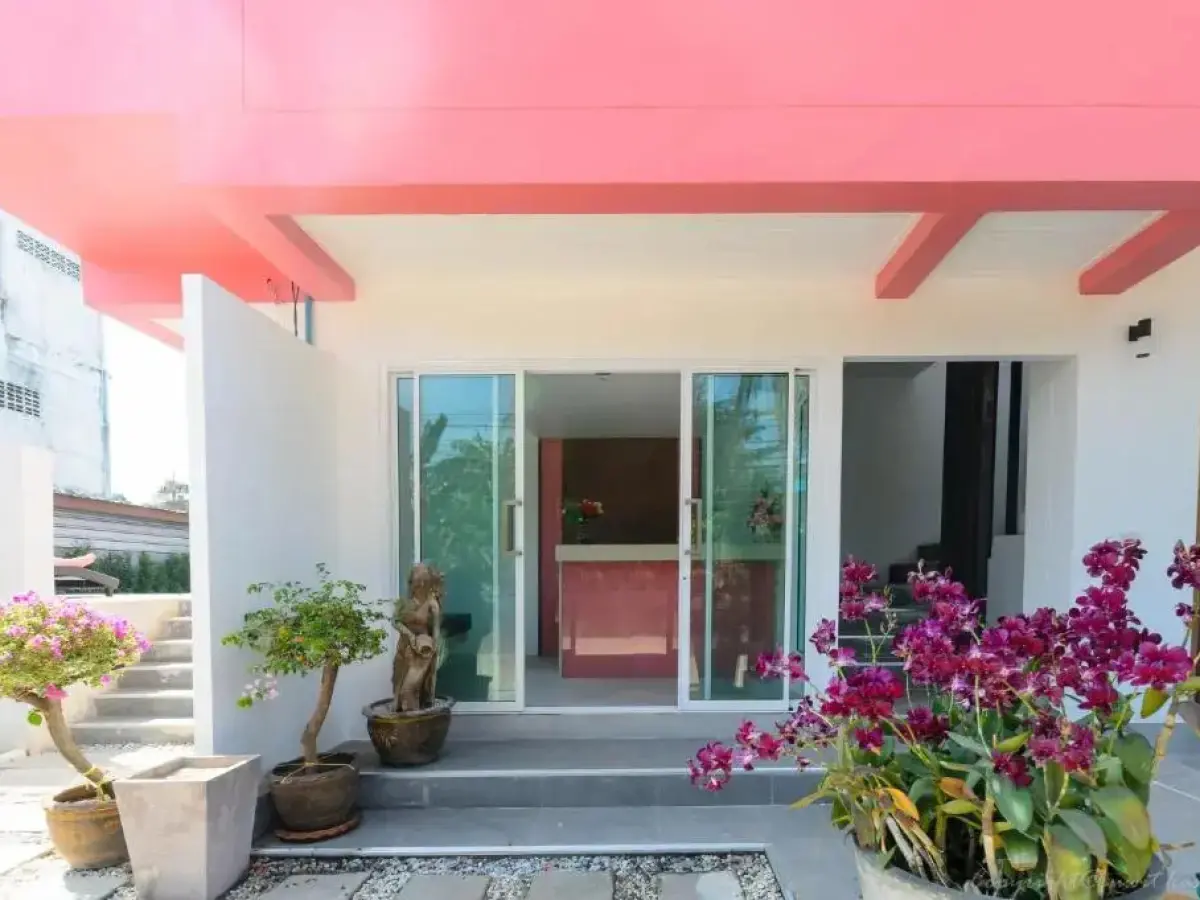 Pinky Hotel by Kanchana