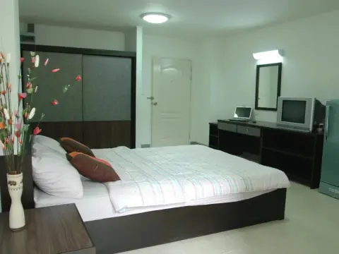 PMTK Residence - Photo 4