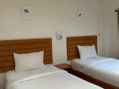 Ponburi Hotel - Photo 3