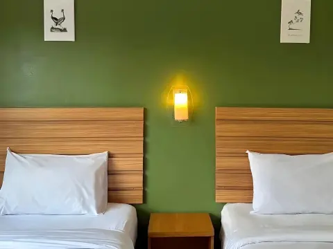 Ponburi Hotel - Photo 4
