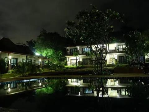 Poochommhok Resort - Photo 3