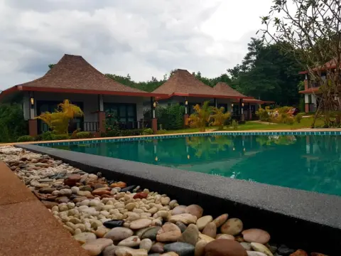 Poochommhok Resort - Photo 2