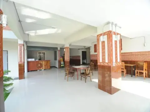 Pool Front Hostel - Photo 1