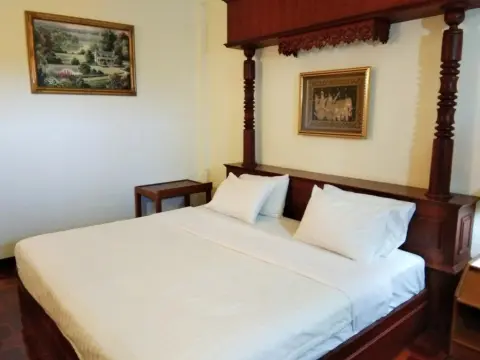 Prince Hotel Chiang Mai - Photo 4