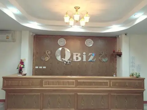 QBiz Hotel Kalasin - Photo 2