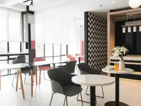 Qlosest Hotel - Photo 1
