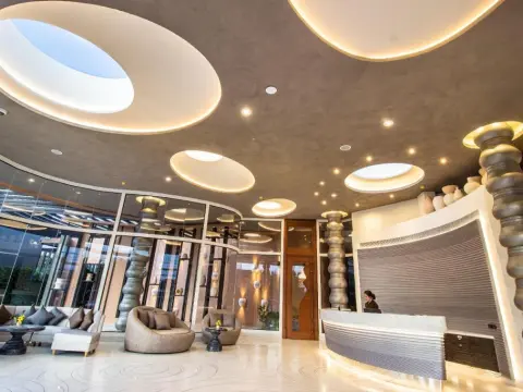 Rachabhura Hotel - Photo 3