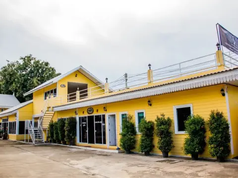 Raiwin Buri Resort - Photo 1