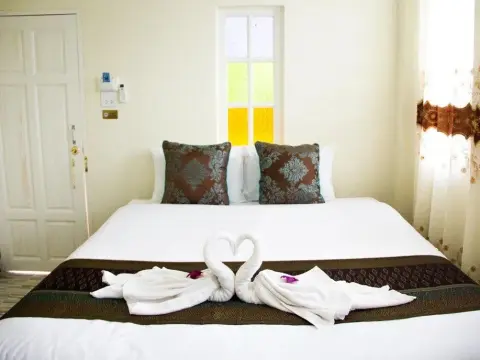 Raiwin Buri Resort - Photo 4