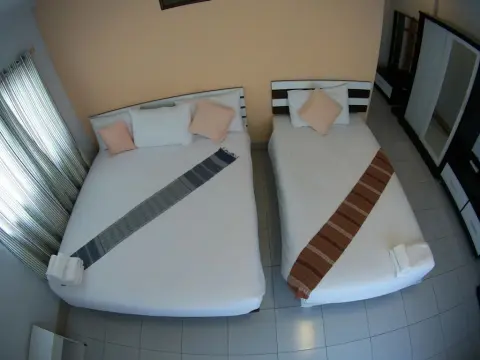 Rapeepong Hotel - Photo 4