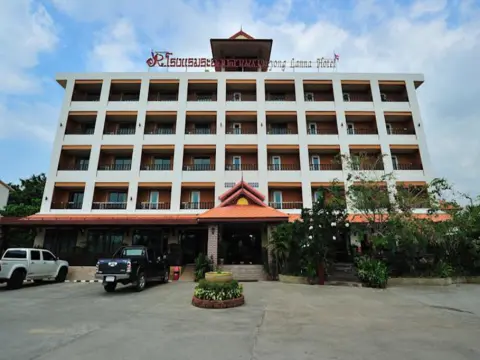 Rayong Lanna Hotel - Photo 1
