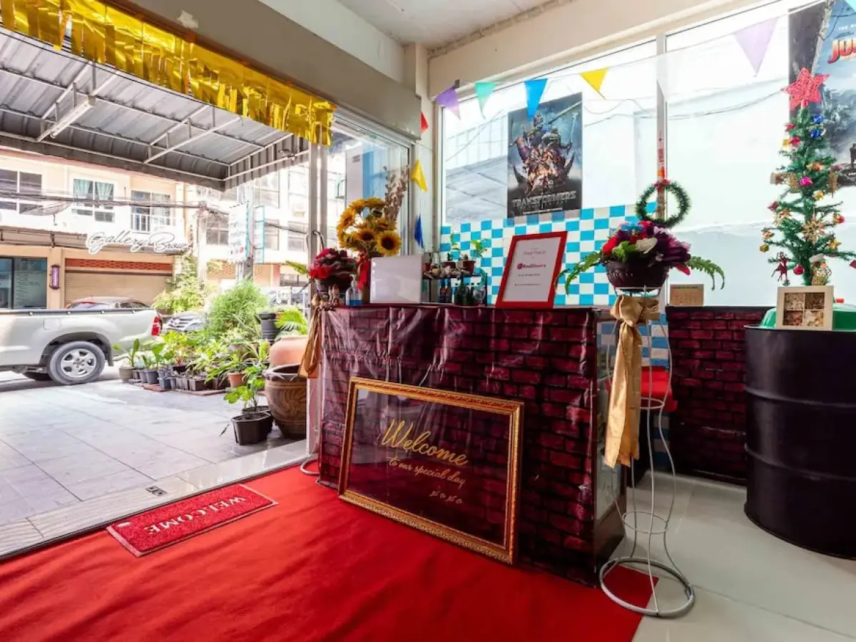 Reddoorz SI - FAH @ Bangsaen Hotel