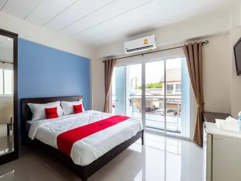 Reddoorz SI - FAH @ Bangsaen Hotel - Photo 2