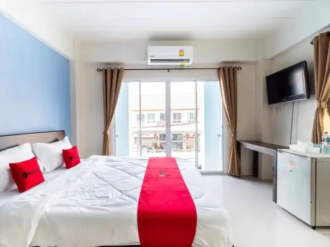 Reddoorz SI - FAH @ Bangsaen Hotel - Photo 4