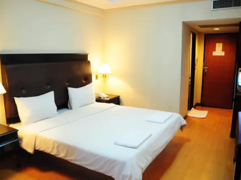 Roma Hotel - Photo 2