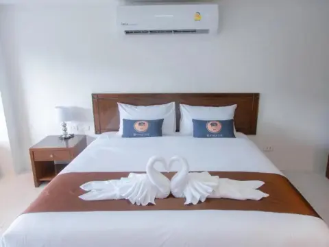 RoomQuest Kalim Beach - Photo 3