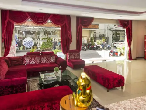 Royal Bombay Suites - Photo 2