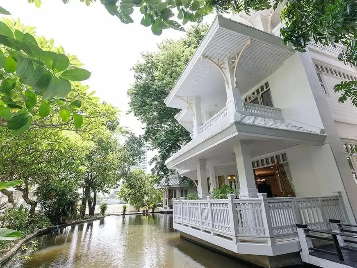 Royal Riverside Villa Chao Phraya View Suite