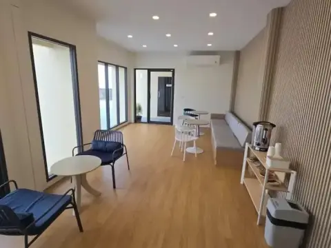 Rsai sriracha - Photo 1