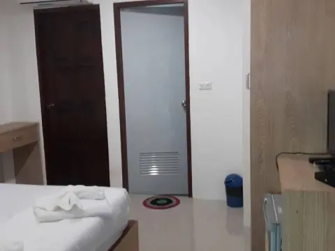 Ruang Thong Residence - Photo 4