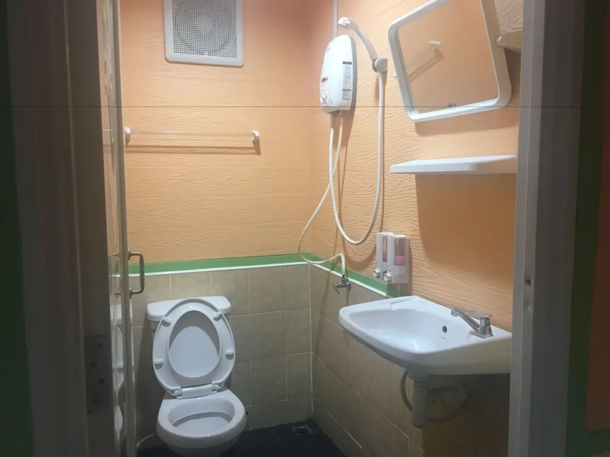 Ruean Mai Hom - Hostel