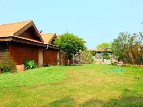 Ruenton Resort - Photo 4