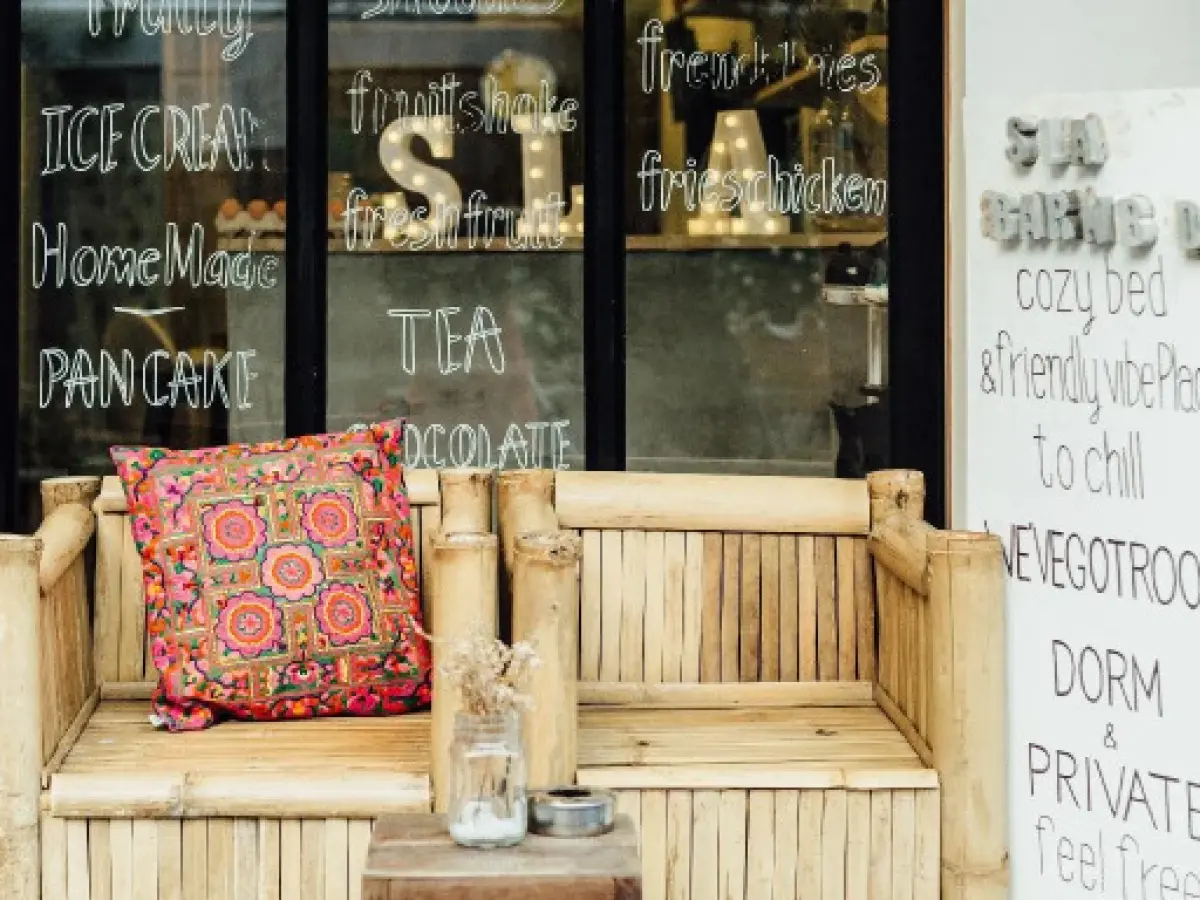 S L A bar n'bed - Hostel