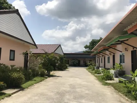 Sabai Resort - Photo 1