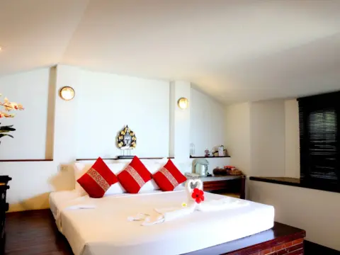 Samui Island Beach Resort & Hotel - Photo 2