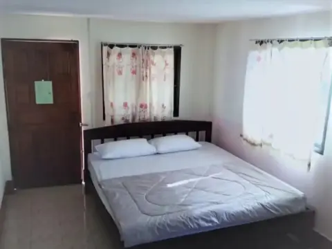 Santhong Rimkhong Hotel - Photo 1