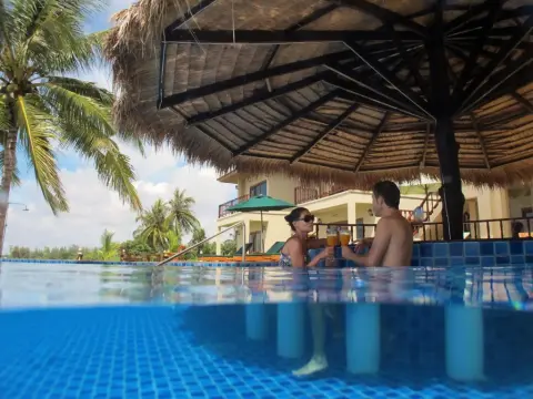 Sara Beachfront Boutique Resort - Photo 4